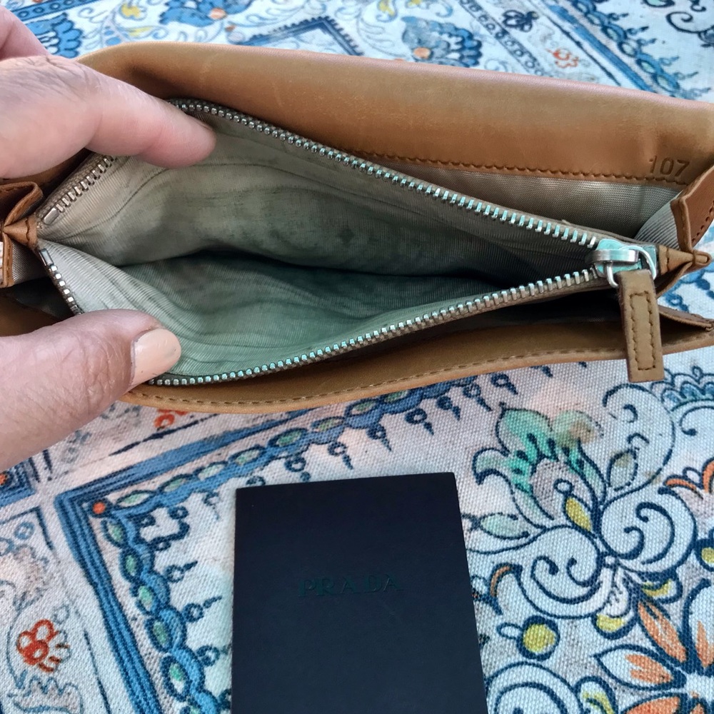 Prada wallet. - Picture 6 of 12